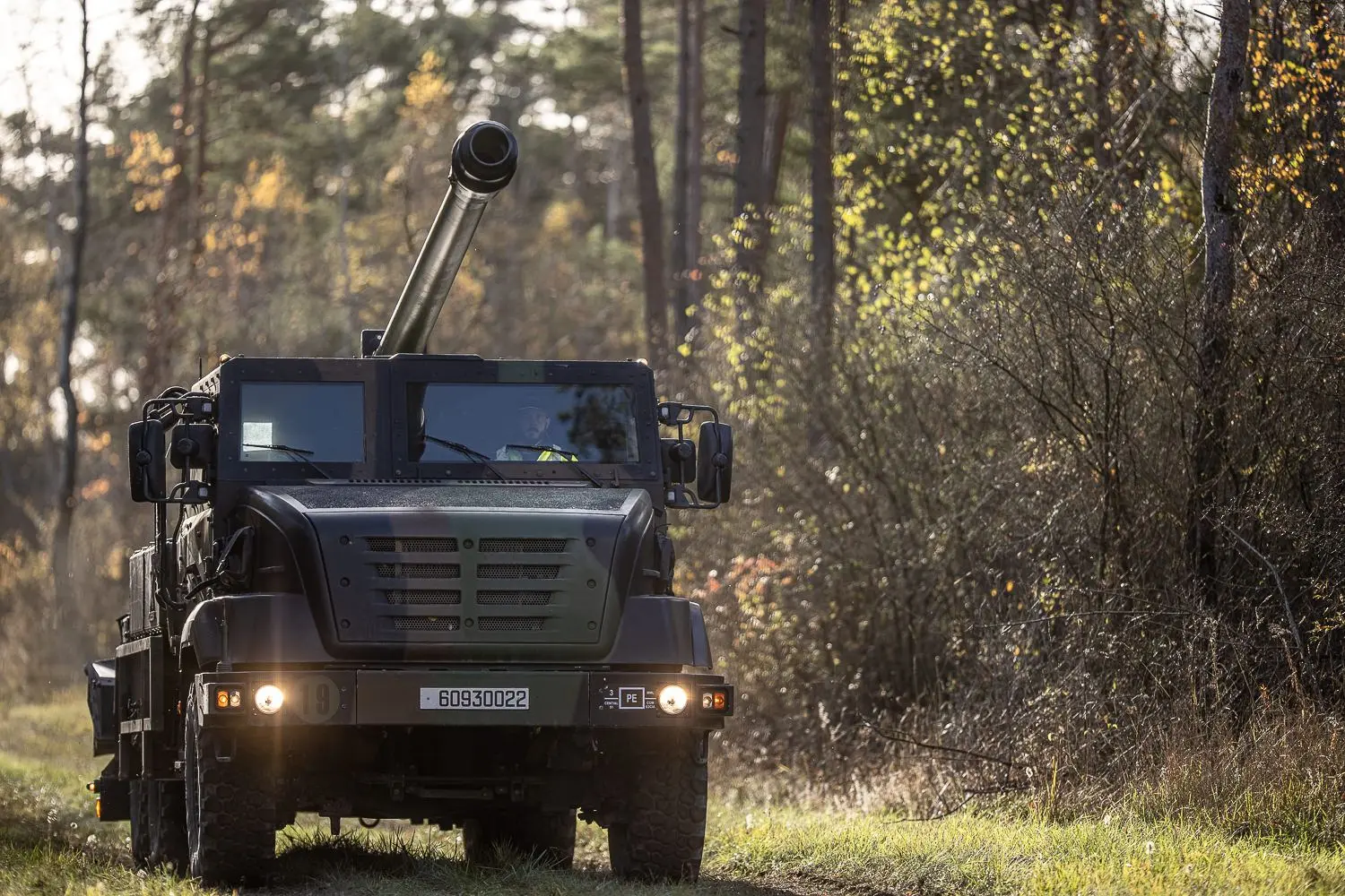 Caesar 8x8 et 6x6 | Vehicules Militaires
